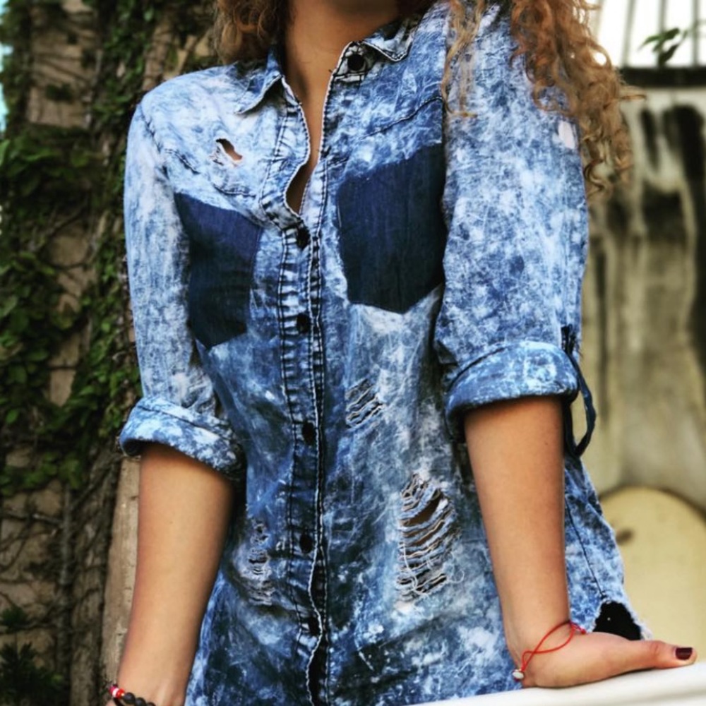 Beautiful button down used once